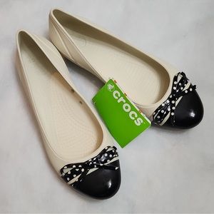 Crocs Cap Toe Bow Flats (womens size 9)